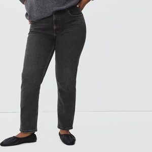 Everlane Curvy Cheeky Straight Jean, Size 29